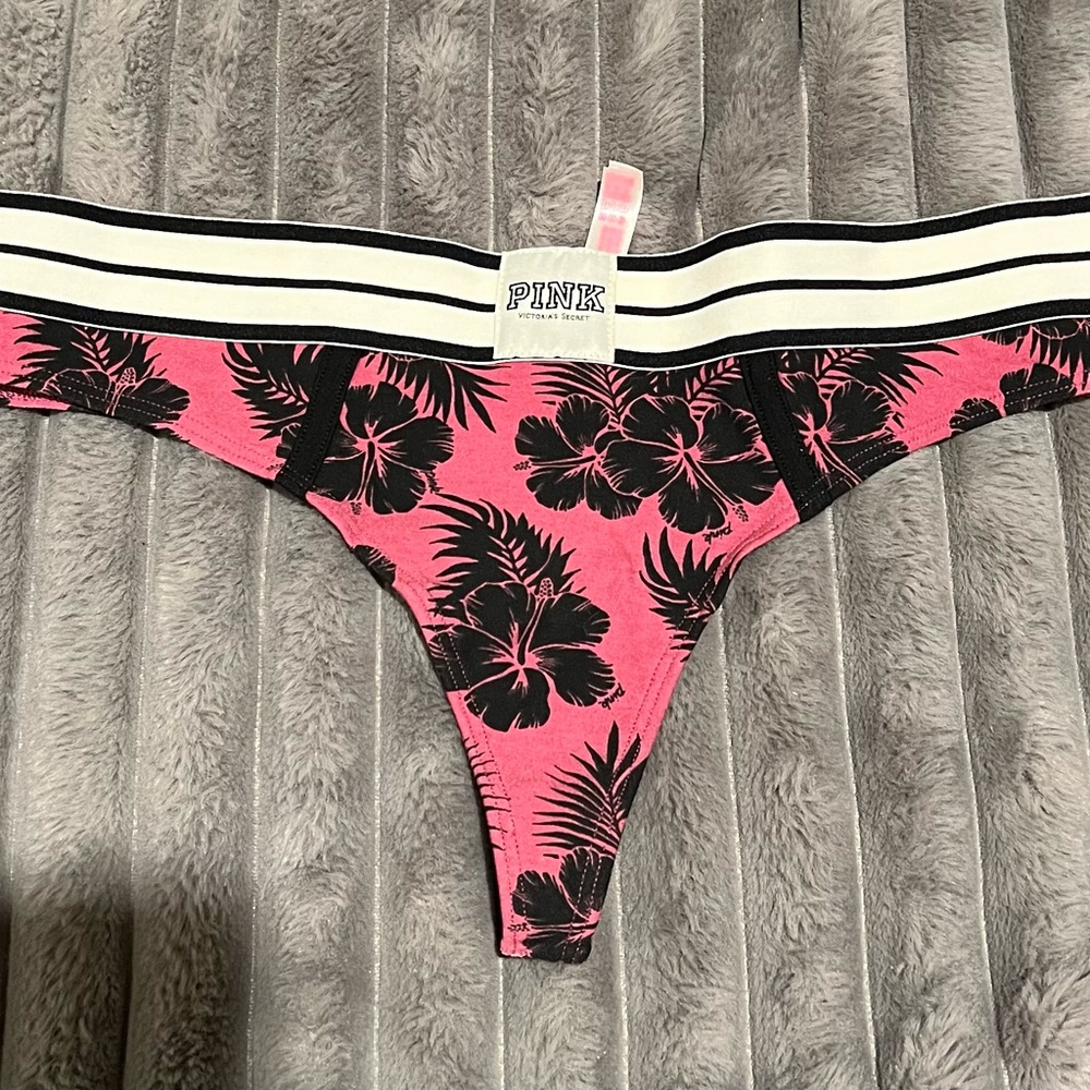 VICTORIA’S SECRET PINK EXTRA LOW RISE THONG FLOWER PRINT MAUVE LARGE  NEW TAGS